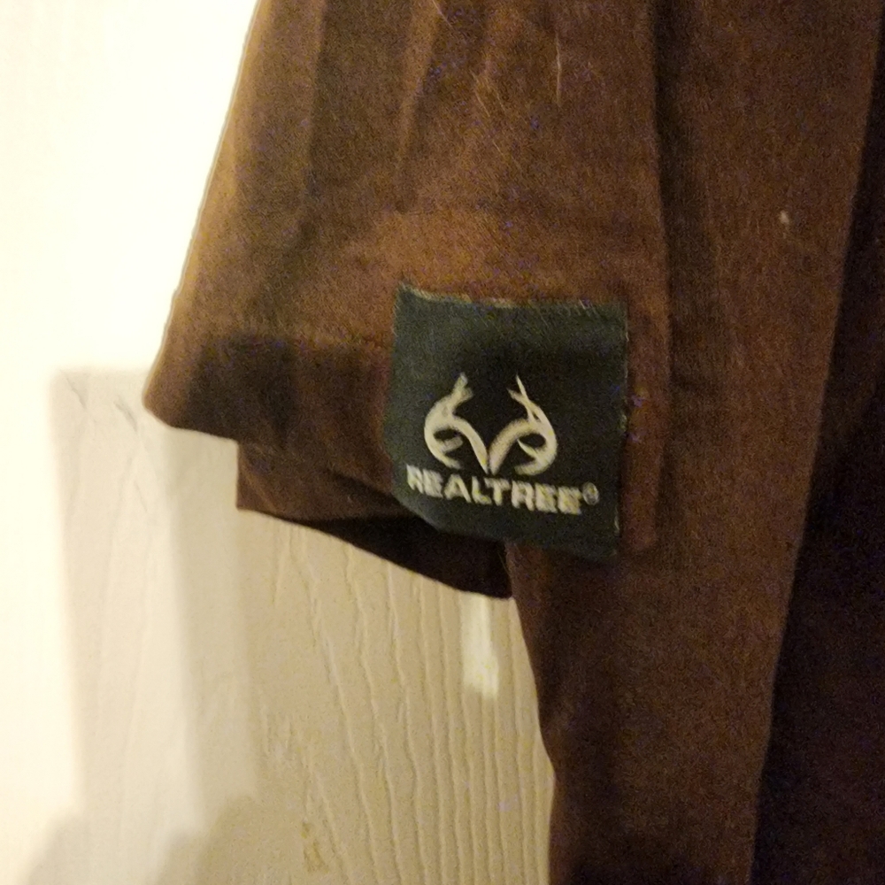 Real Tree Mens Brown Tshirt. Size Large. - Picture 5 of 5